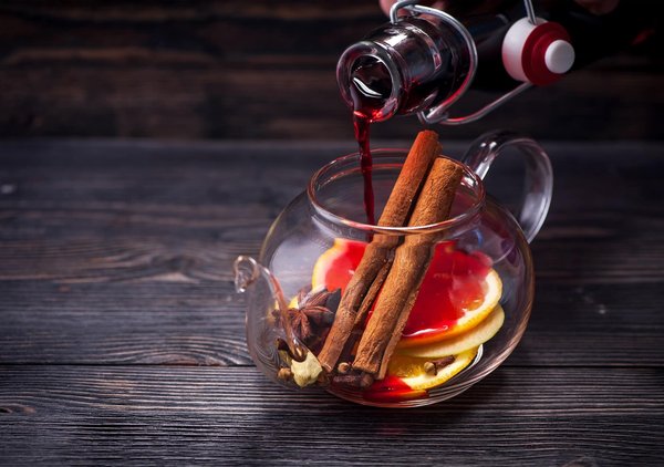 Quelle est la meilleure manière de préparer la peau avant l'application d'un autobronzant?